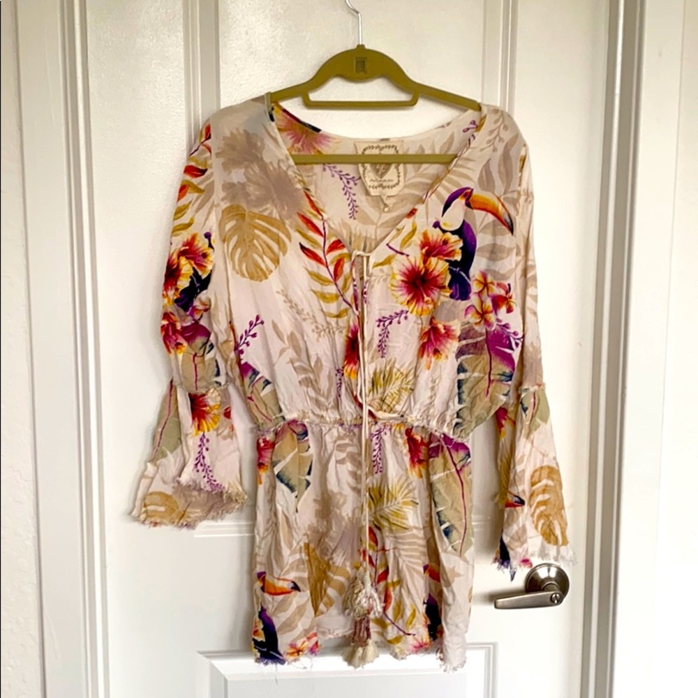 Everything but water, Beach cover up